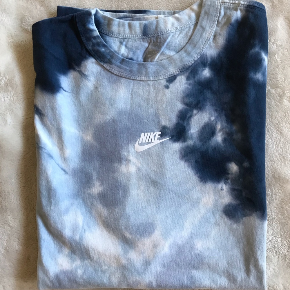 Nike Blue and White Tie-Dye T-Shirt